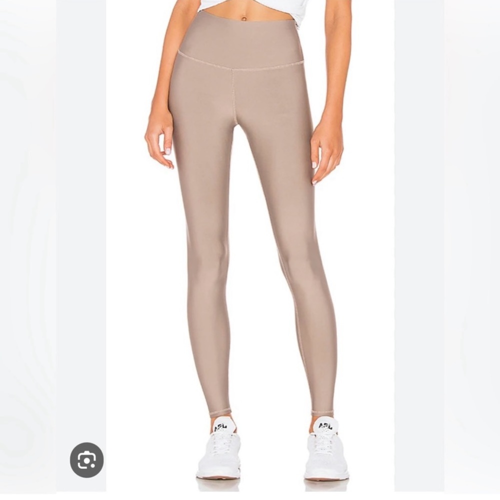 Alo airlift leggings taupe sz large $138
high waist